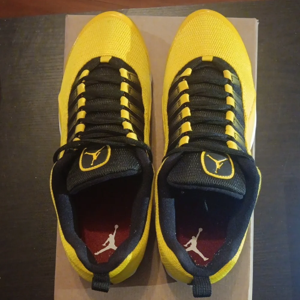 Air Jordan Comfort (CMFT) Rare Air Max 10 (2011) 'Yellow' Men 9.5 W 11 EUC W/BOX